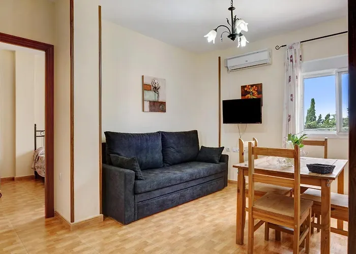 El Ancla 2 - Solo Familias Casa de Campo